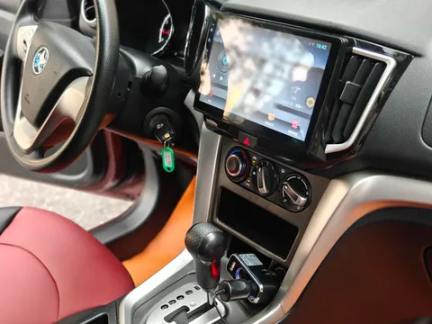 Venucia T70