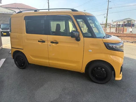 Suzuki Spacia Base