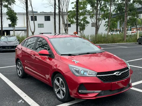 Chery Arrizo 5