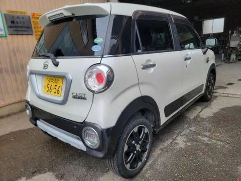 Daihatsu Cast