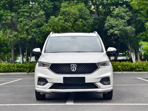 Baojun 360