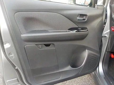 Mitsubishi eK X