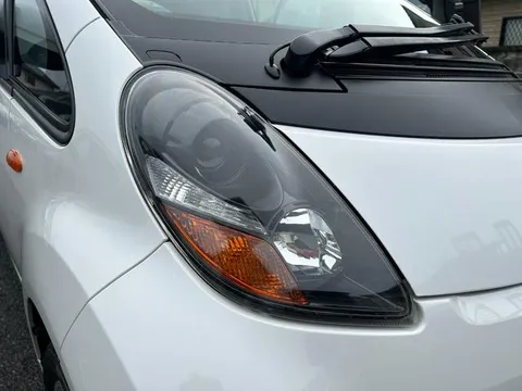 Mitsubishi I