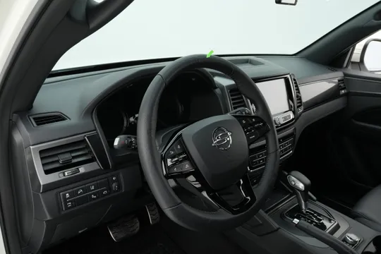 SsangYong Rexton Sports