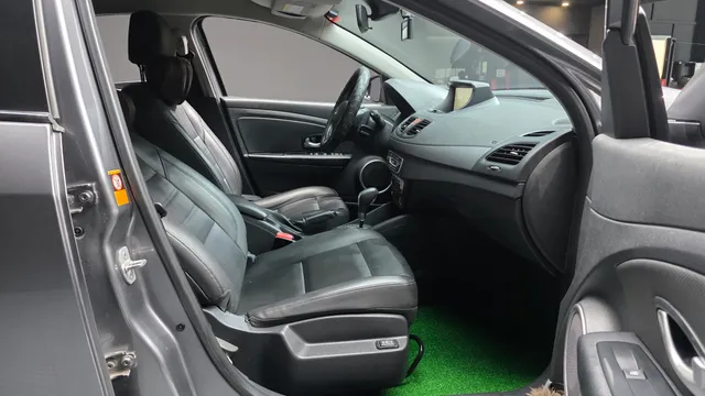 Renault SM3