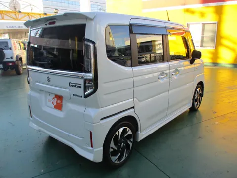 Suzuki Spacia Custom