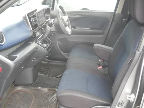 Mitsubishi eK X