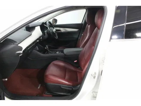 Mazda MAZDA3 Fastback