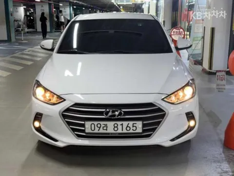 Hyundai Elantra (Avante)