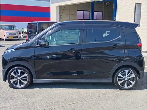 Mitsubishi eK X