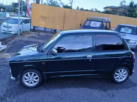 Daihatsu Mira Gino