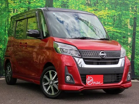Nissan Dayz Roox