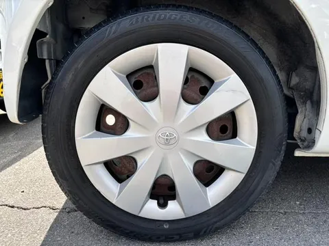 Toyota Pixis Space