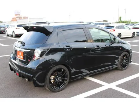 Toyota Yaris (Vitz)