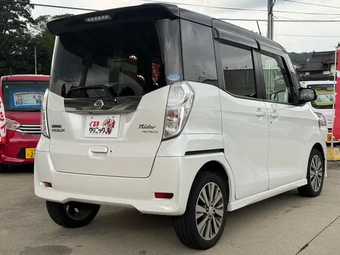 Nissan Dayz Roox