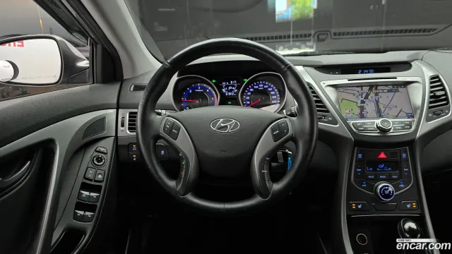 Hyundai Elantra (Avante)