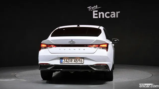 Hyundai Elantra (Avante)