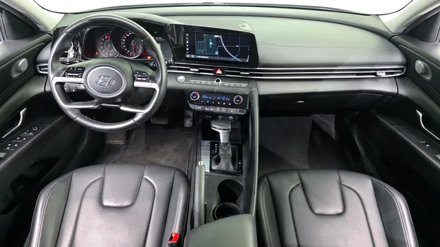 Hyundai Elantra (Avante)