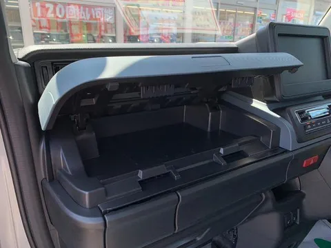 Suzuki Spacia Base