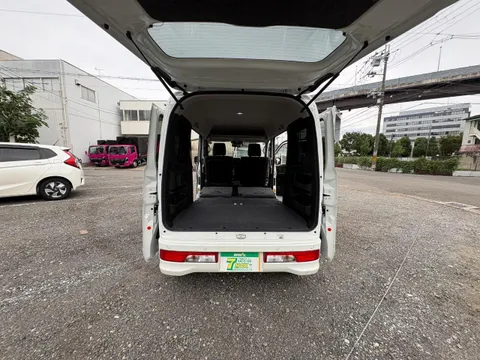 Nissan Clipper Rio