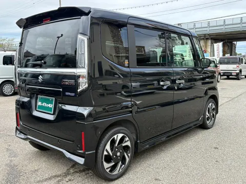 Suzuki Spacia Custom