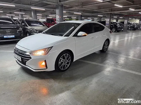 Hyundai Elantra (Avante)