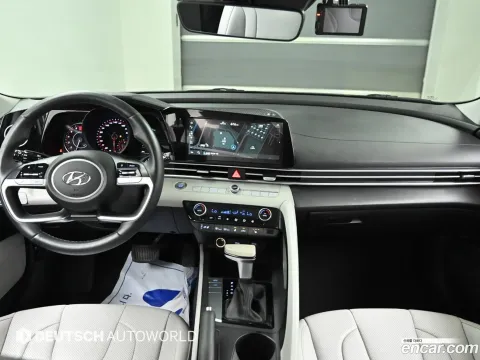 Hyundai Elantra (Avante)