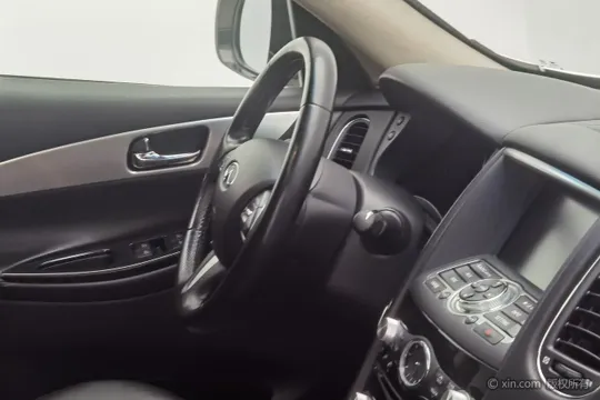 Infiniti QX50