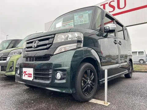 Honda N-BOX Custom