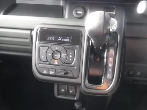 Suzuki Spacia Gear