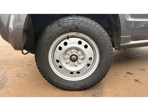 Nissan KIX