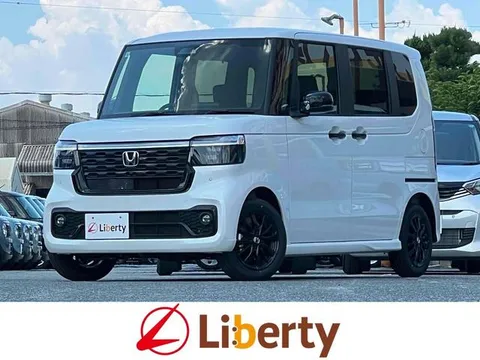 Honda N-BOX Custom