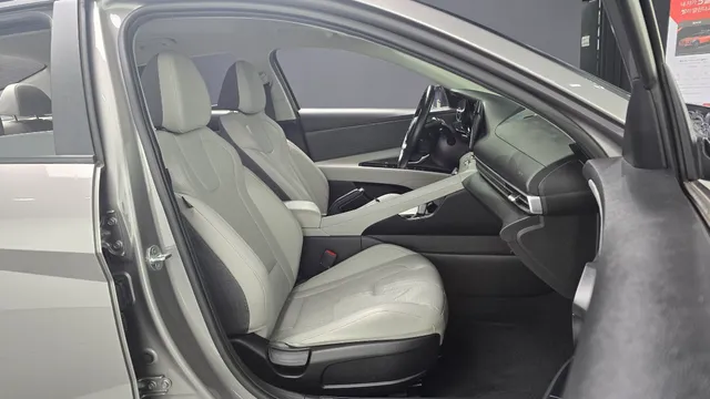 Hyundai Elantra (Avante)