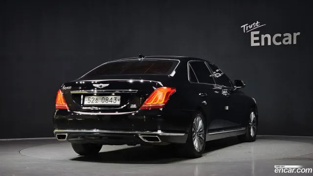 Genesis G90 (EQ900)