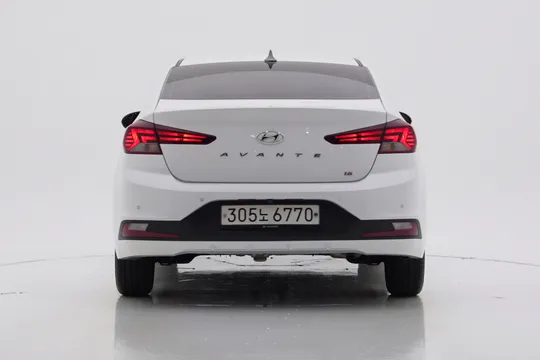 Hyundai Elantra (Avante)
