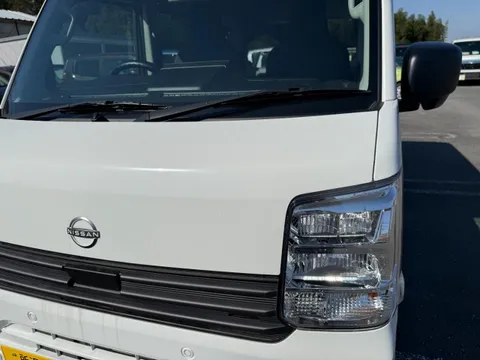 Nissan Clipper Van