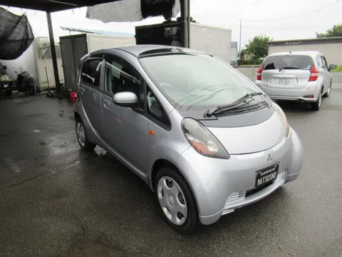Mitsubishi I