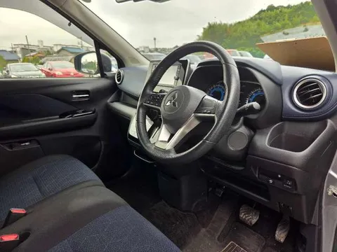 Mitsubishi eK X