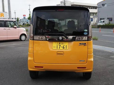 Suzuki Spacia Custom Z