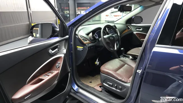 Hyundai Grand Santa Fe (Maxcruz)