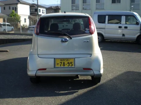 Subaru R2
