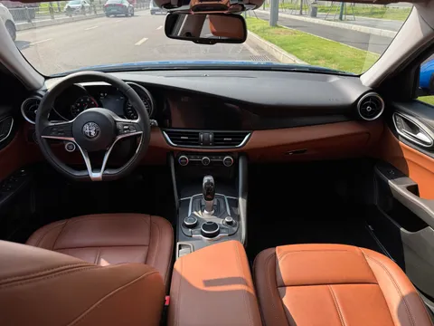 Alfa Romeo Giulia