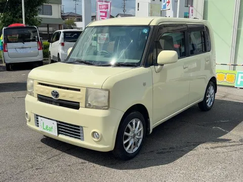 Toyota Pixis Space