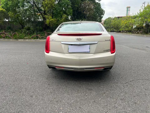 Cadillac XTS