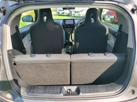Toyota iQ