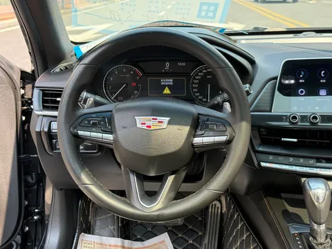 Cadillac CT4