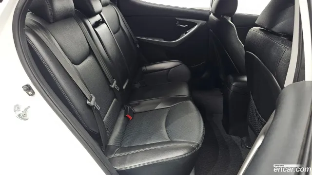 Hyundai Elantra (Avante)