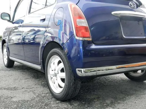 Daihatsu Mira Gino