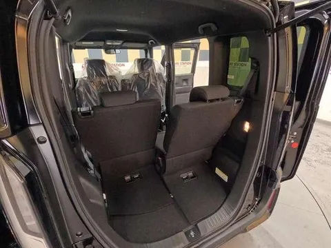 Honda N-BOX Custom