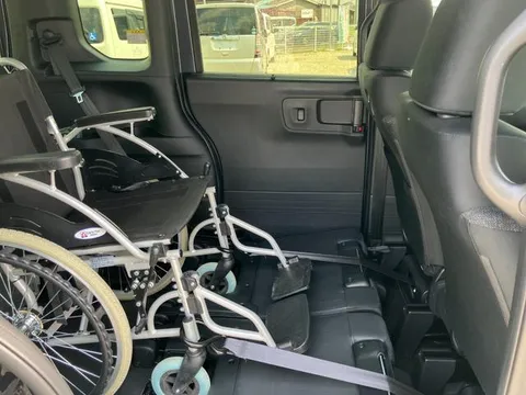 Honda N-BOX Custom
